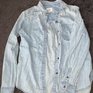 American eagle boyfriend fit button down